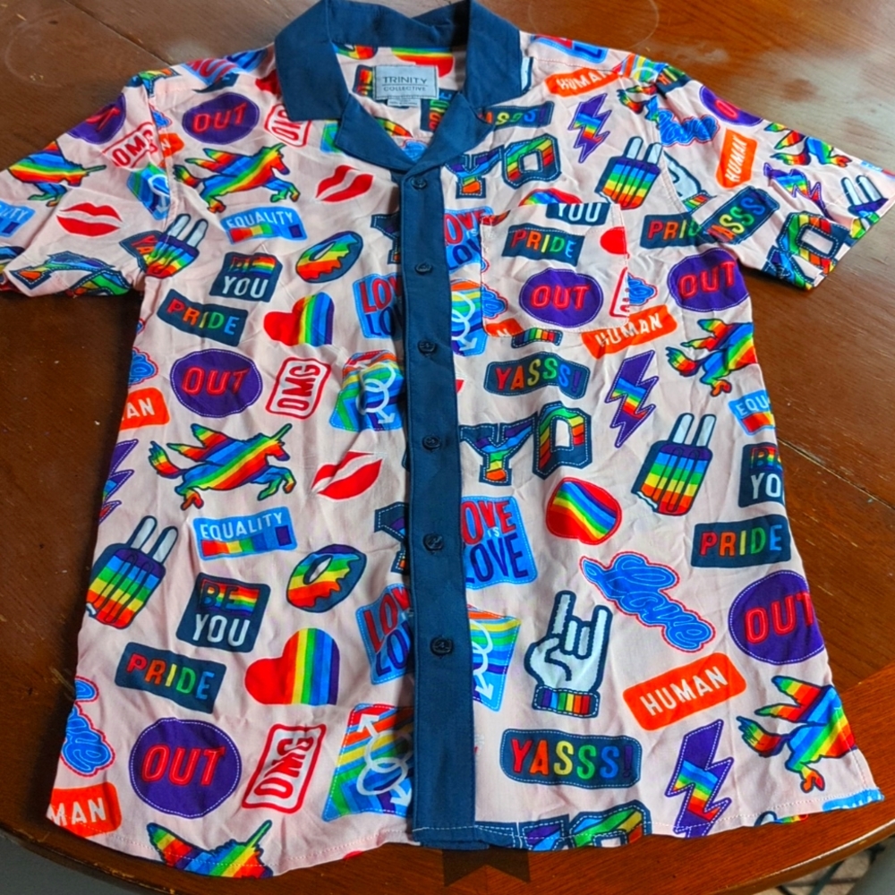 Button down Pride shirt short sleeve S. Super cute!